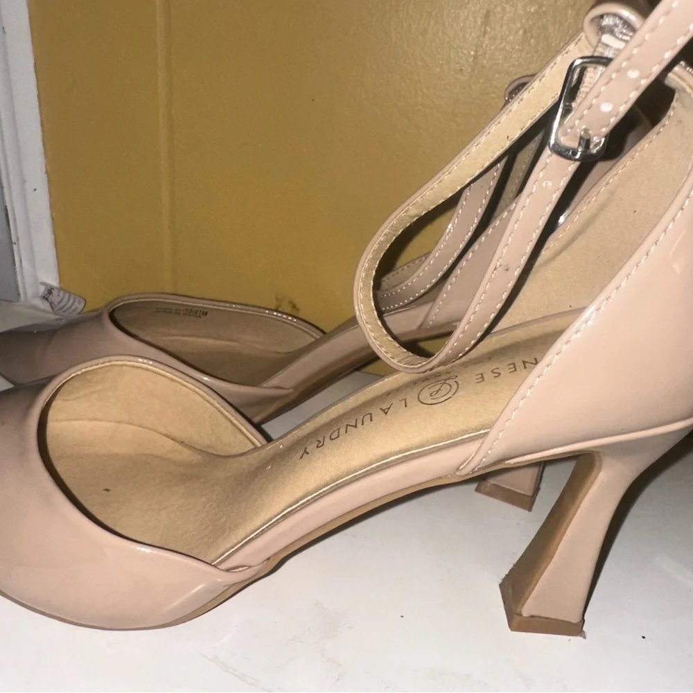 Chinese Laundry Beige Patent Heels.  (#103)